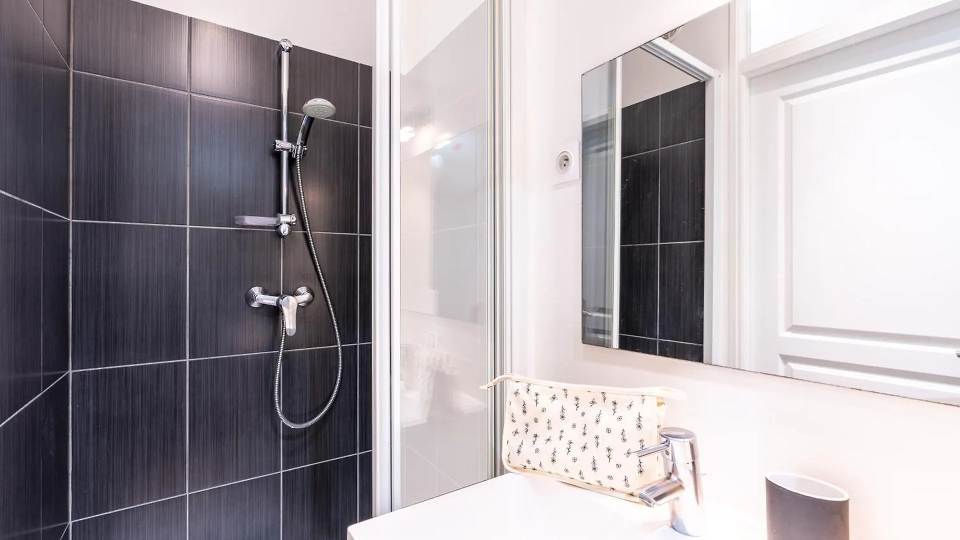 New - Designer Flat For 4 Pp Apartment Paris