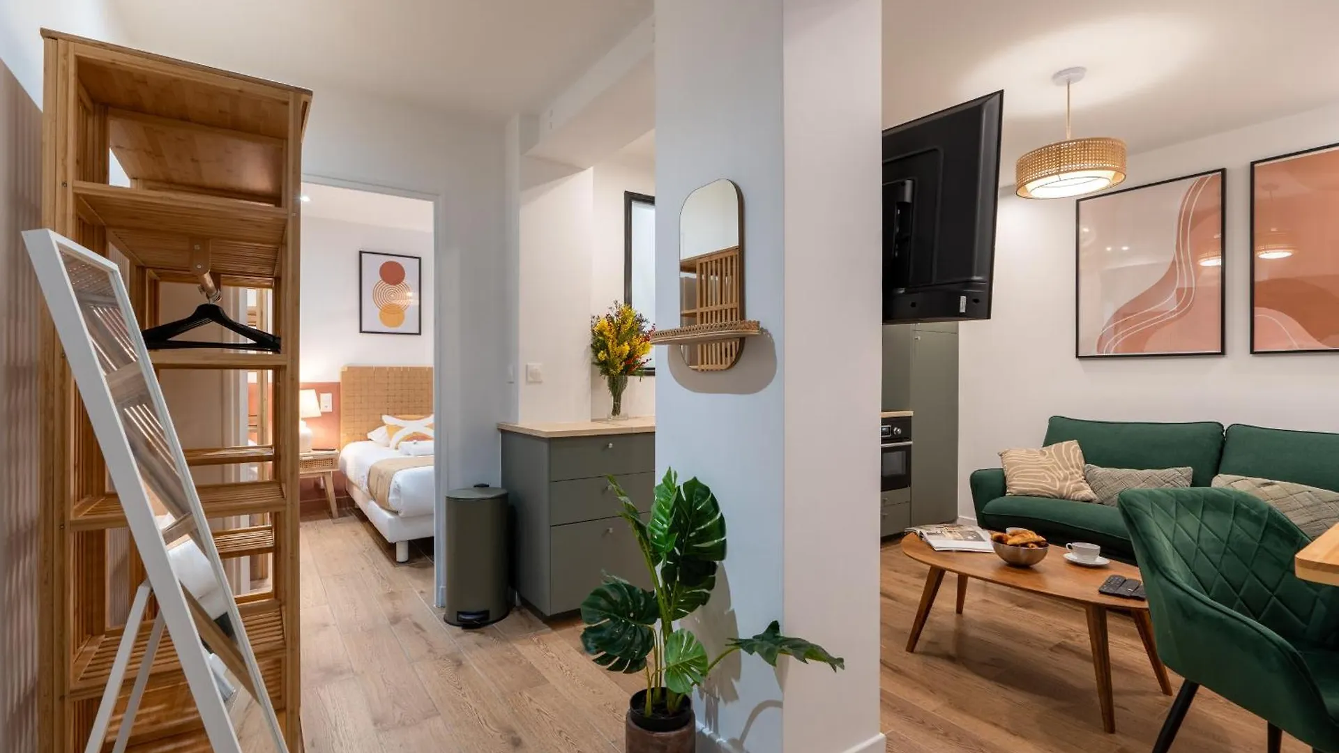New - Designer Flat For 4 Pp Apartment Paris France